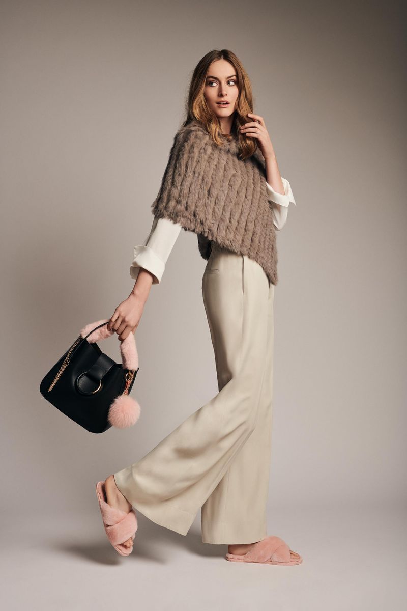 Molly Poncho Taupe