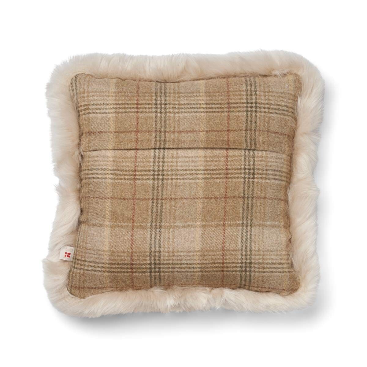 Wool Cushion | Doublesided | Long Wool trim | 52x52 cm Sand-Beige/Linen