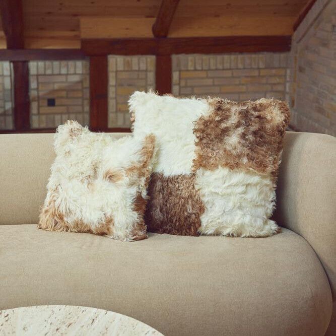 Toscana Lamb Cushion | Doublesided Black/White Mix