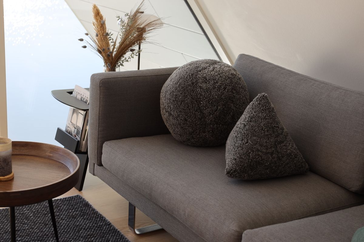 Angelite Cushion | Ø25 cm | Ø30 cm | Ø35 cm SW Curly Graphite