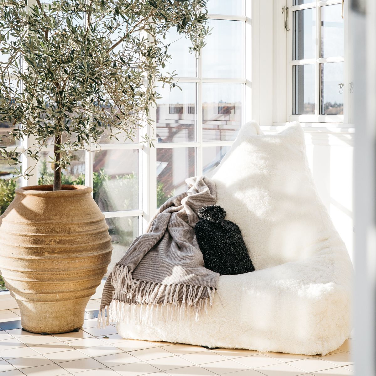 Sheepskin Bean Bag Chair | Short Wool Anthracite