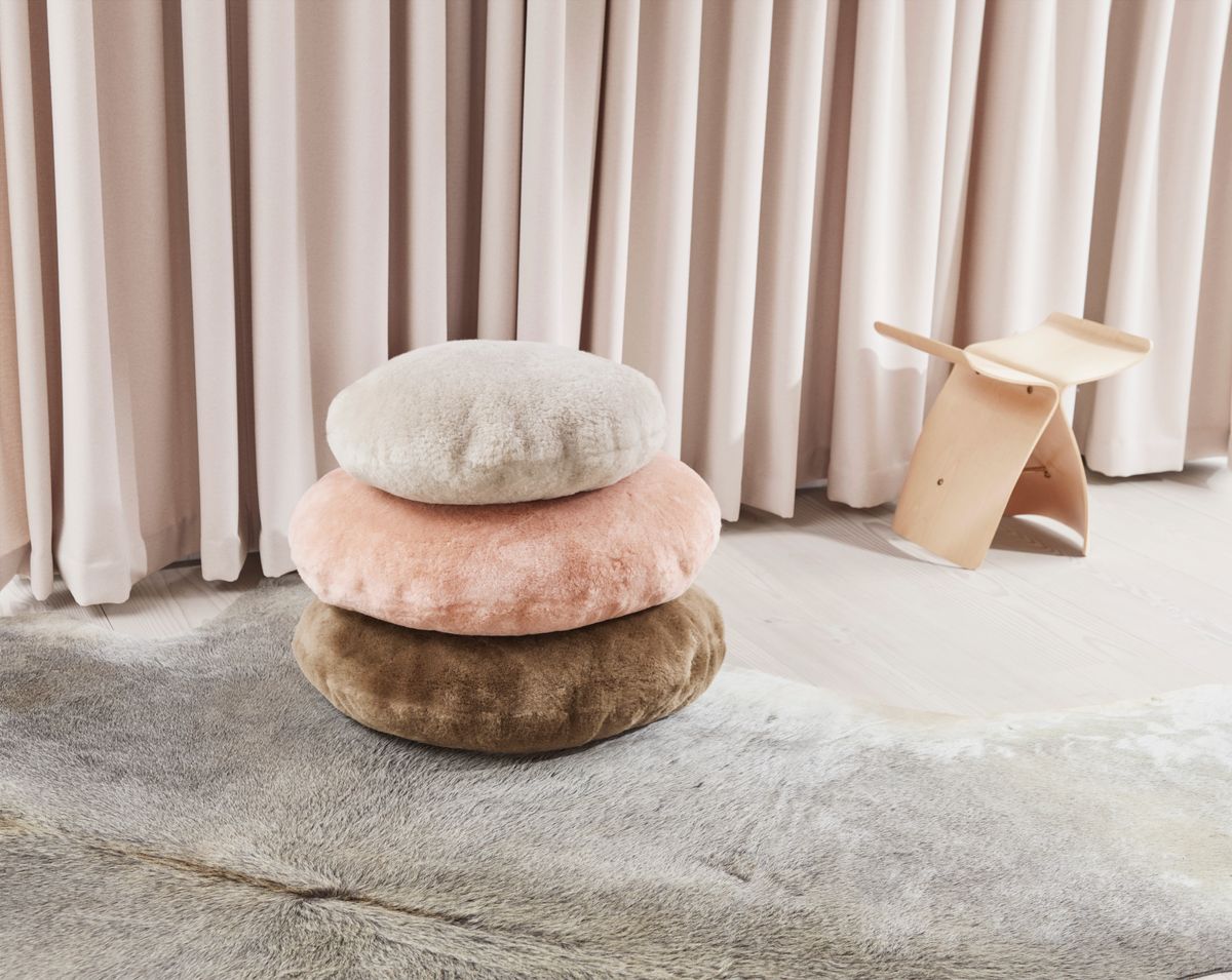 Nordic Velvet Double sided Cushion | Ø45 cm | Ø62 cm Pearl