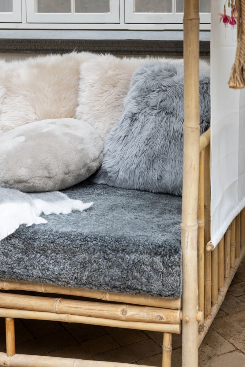 Long-Wool Sheepskin Cushion | 50x50 cm Light Grey