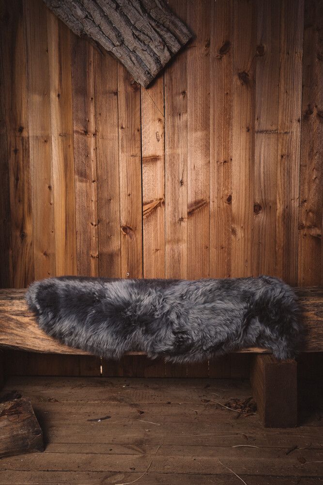 New Zealand Sheepskin | Long Wool | 80 cm Black