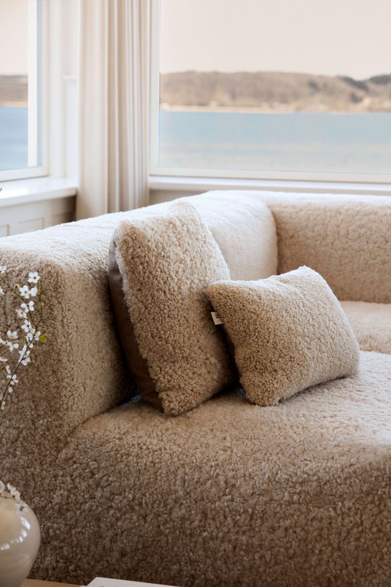 Short Wool Sheepskin Cushion | Two-sided |52x52 cm  | 34x52 cm  Beige/Pearl