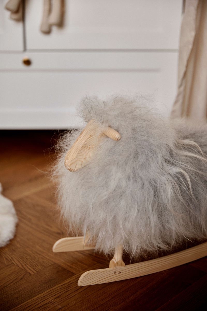 Rocking Sheep |  Long Wool | L85xW25xH60 cm | Large Blacky