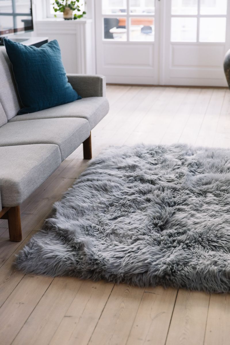 Long Wool Sheepskin Design Rug | 120x180 cm