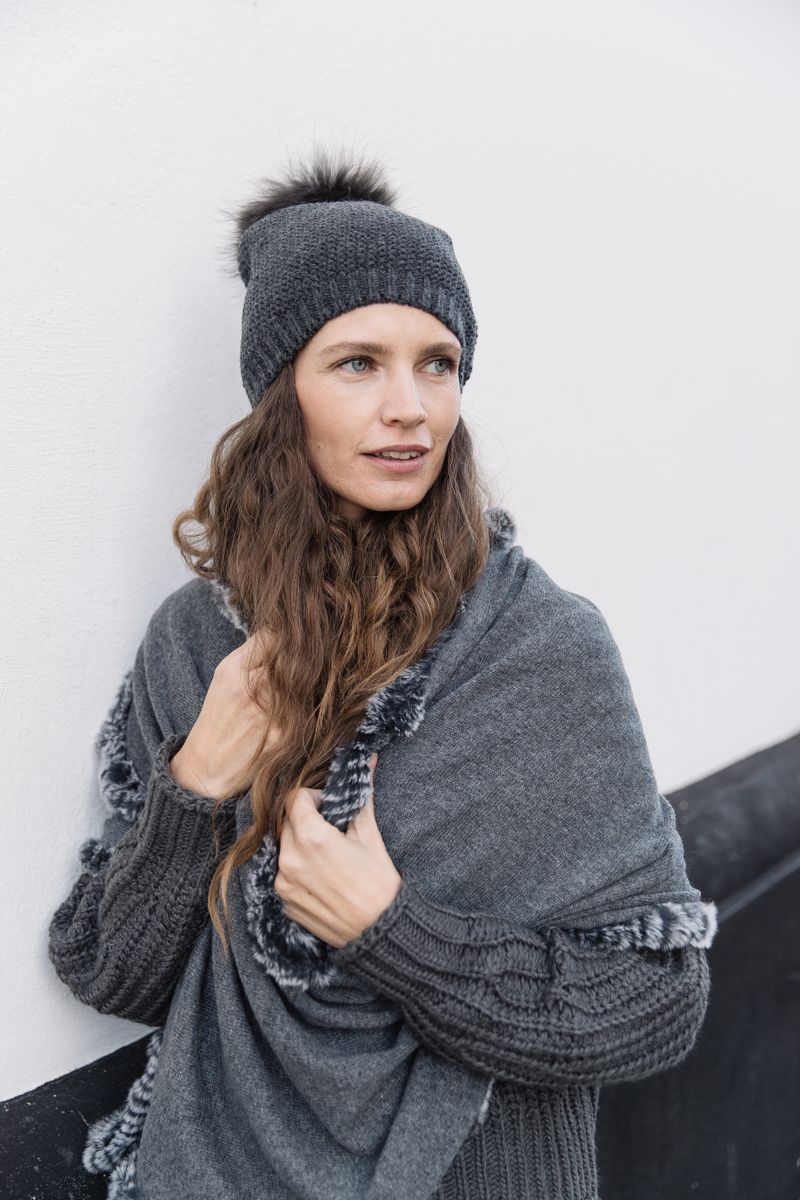 Scarlet Scarf Dark Grey/Dark Grey Snow Top